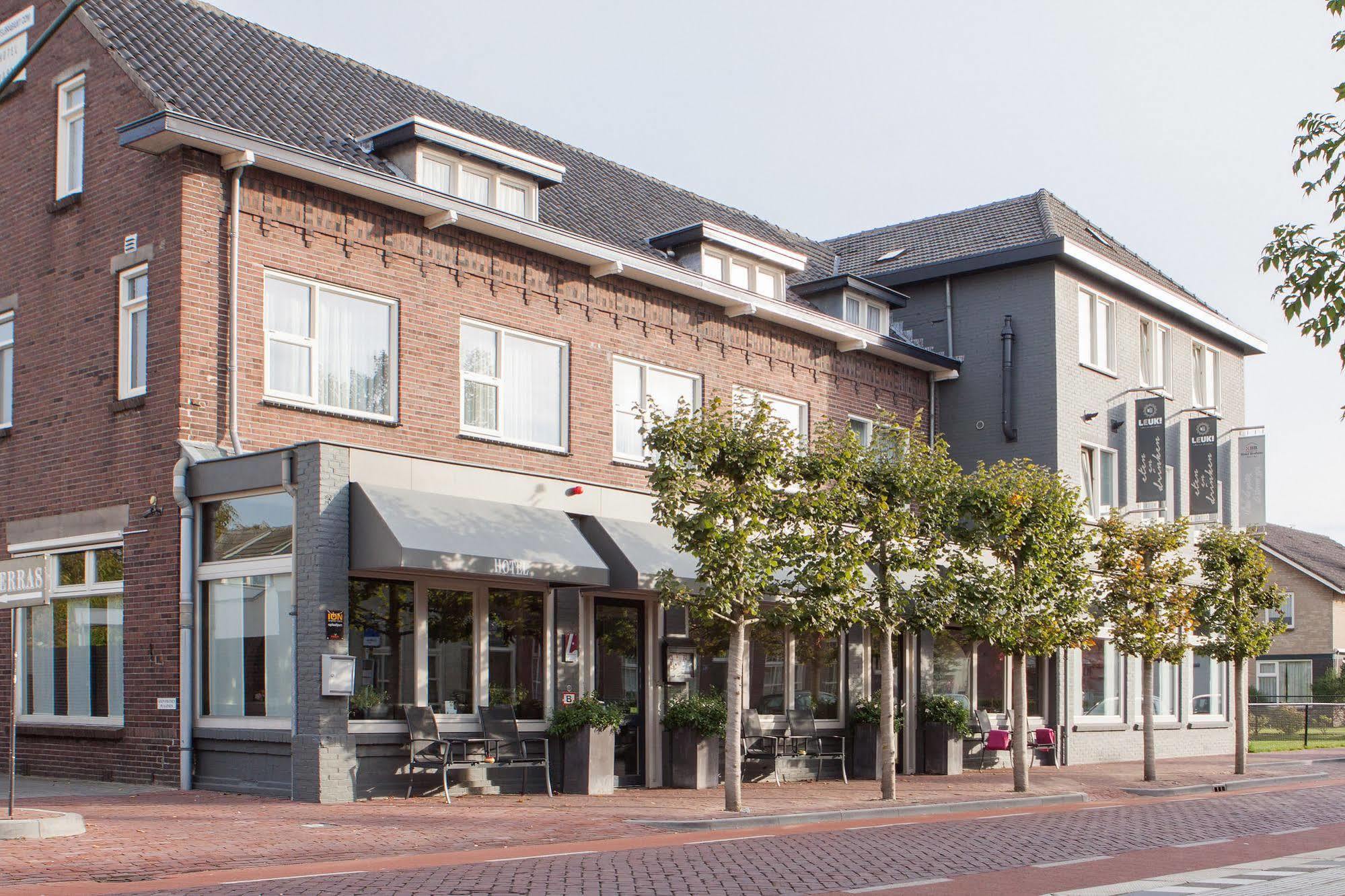 Hotel Brabant ヒルヴァーレンベーク エクステリア 写真