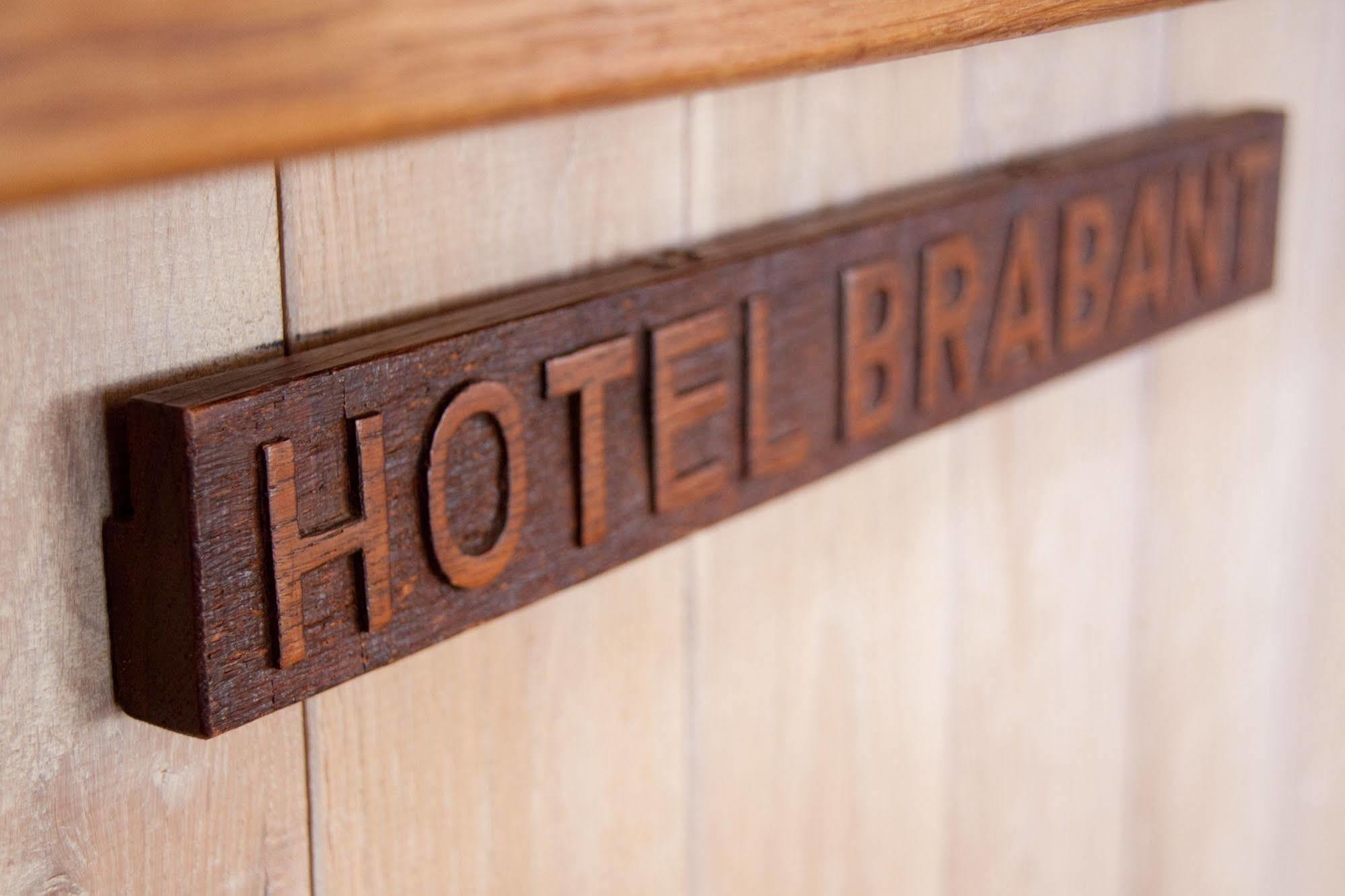 Hotel Brabant ヒルヴァーレンベーク エクステリア 写真